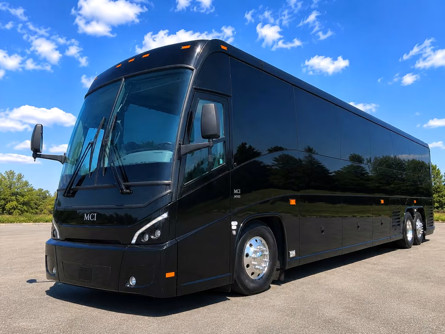 charter bus rentals in honolulu for large prom groups and school organized transportation