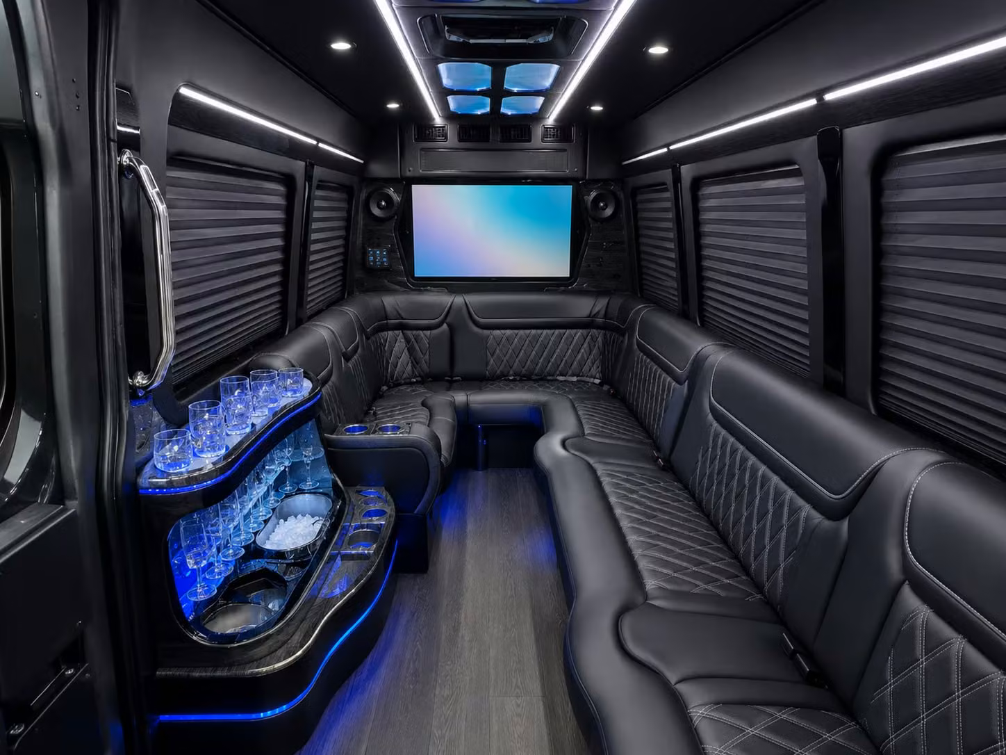 corporate sporting event shuttle services for honolulu businesses