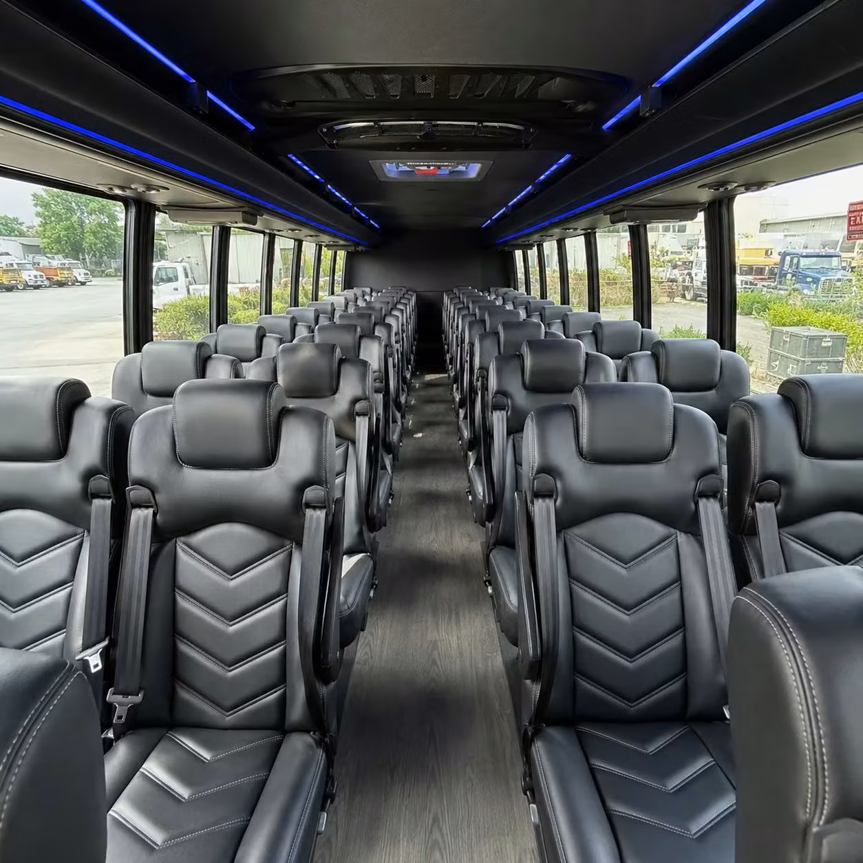 honolulu 25 passenger minibus rental