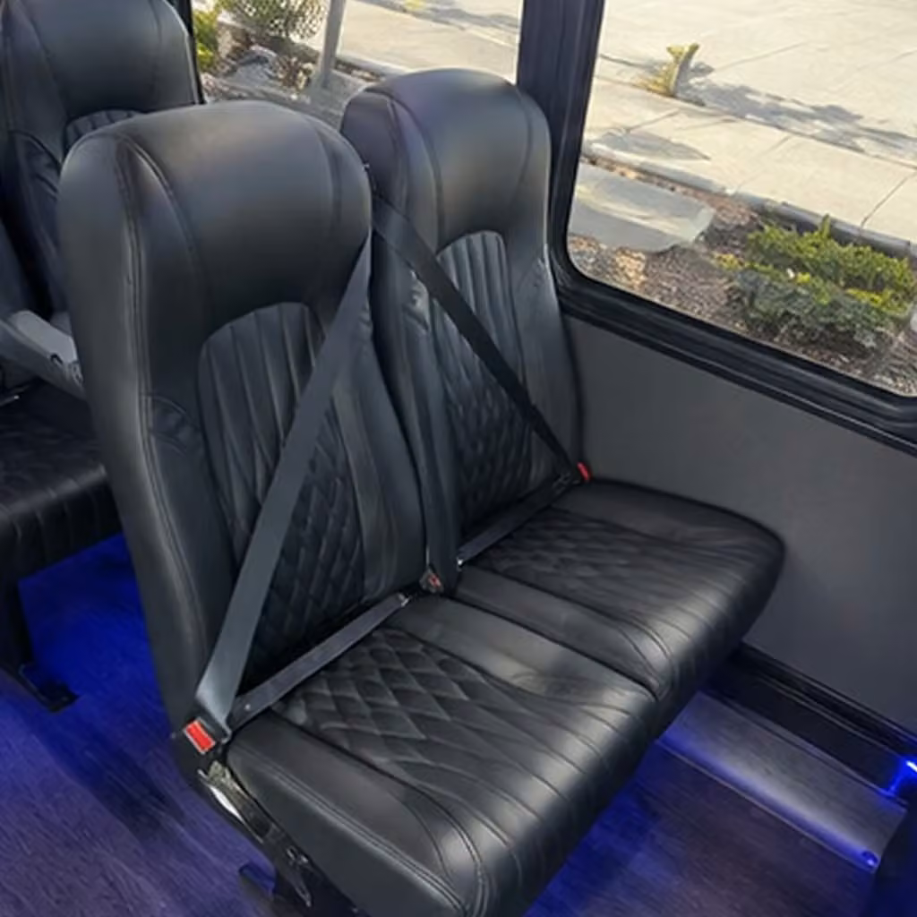 honolulu 28 passenger minibus rental